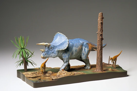 TRICERATOPS DIORAMA 1:35 TAMIYA