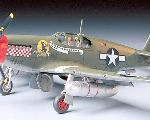 MUSTANG P-51B 1:48 TAMIYA